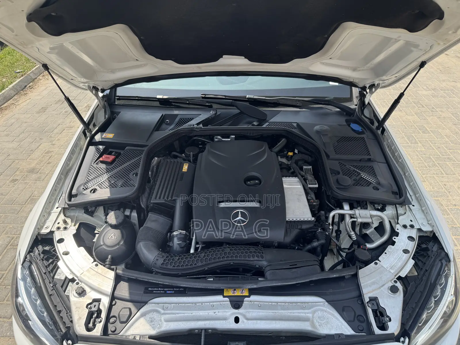 Mercedes-Benz C300 2015 White