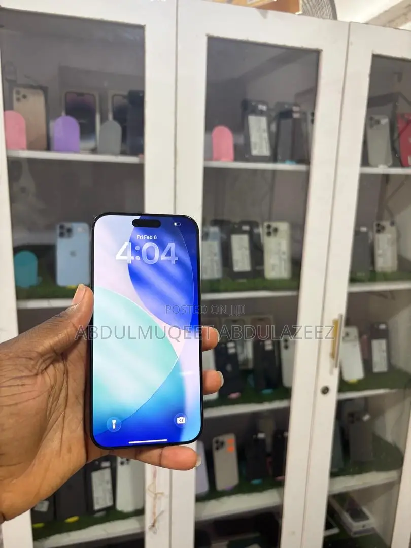 New Apple iPhone 16 Pro Max 256 GB Black
