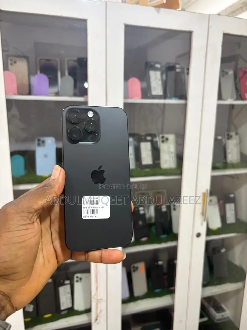 New Apple iPhone 16 Pro Max 256 GB Black