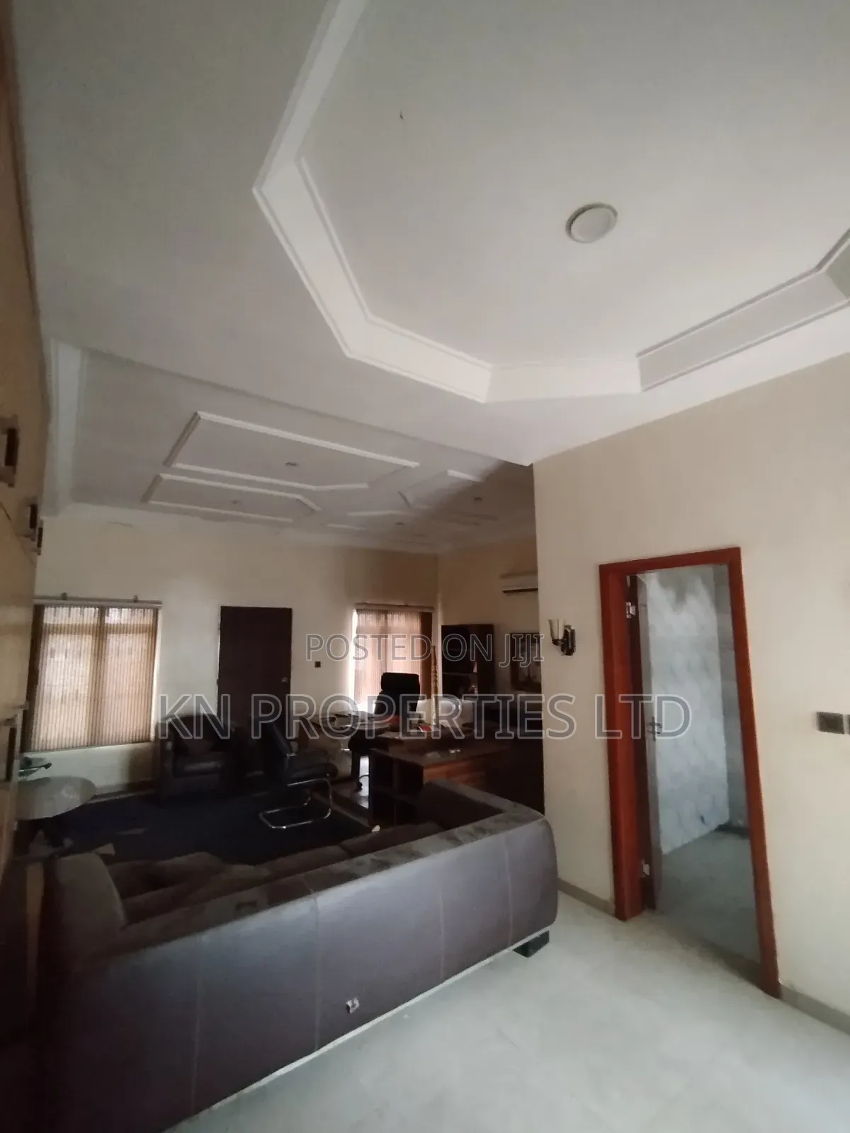 5bdrm Duplex in Durumi for rent
