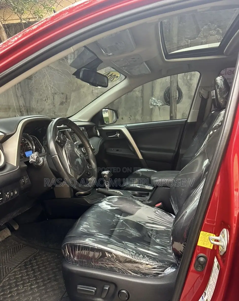 Toyota RAV4 Limited 4dr SUV AWD (2.5L 4cyl 6A) 2014 Red