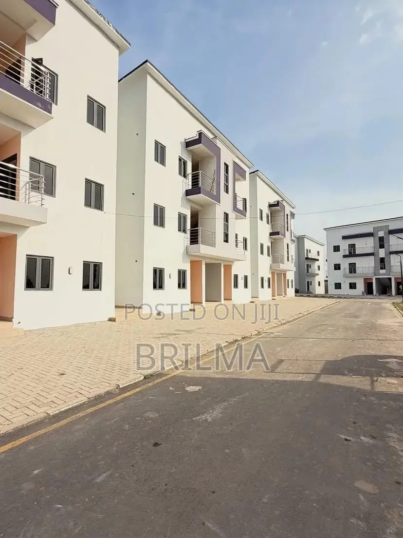 5bdrm Duplex in Gudu for sale