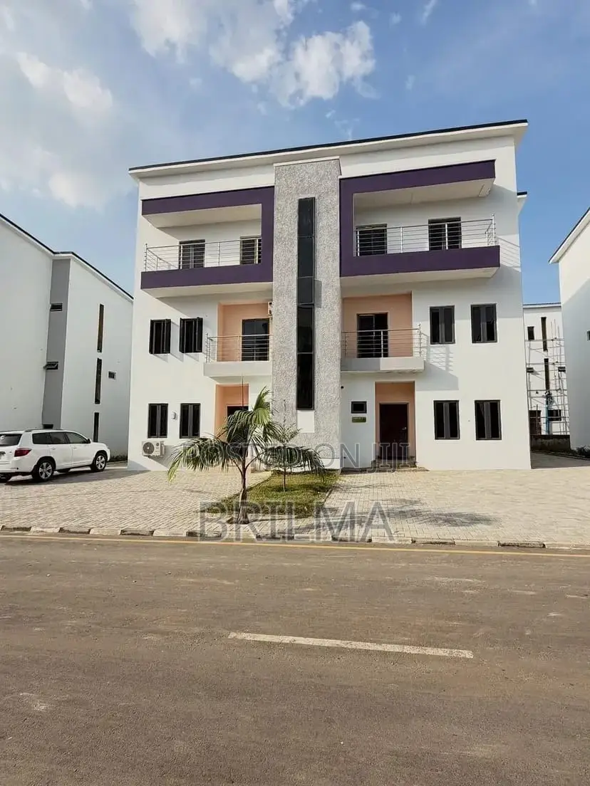 5bdrm Duplex in Gudu for sale