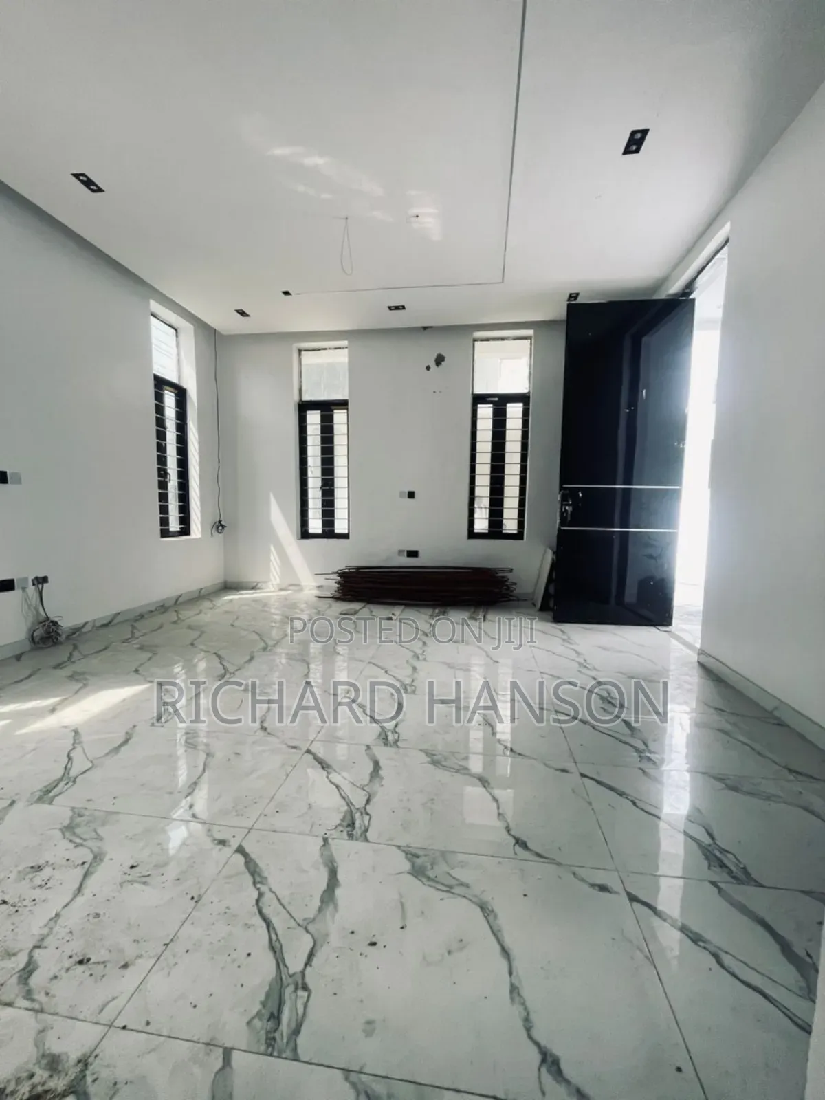 4bdrm Duplex in General Paint, Ajah for rent