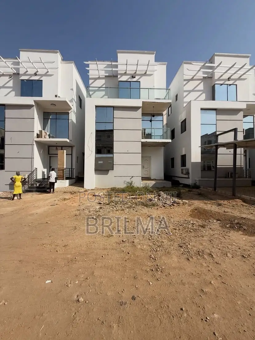 3bdrm Apartment in Dawaki for sale