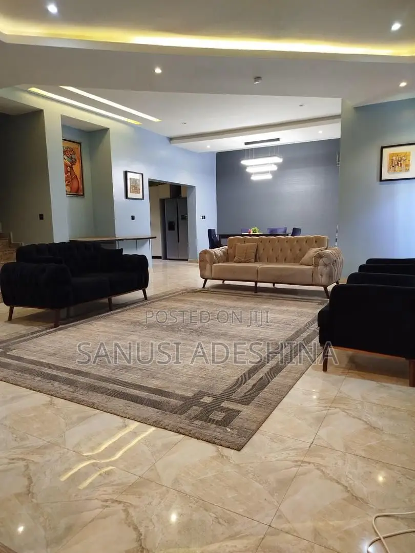 17bdrm Block of Flats in Gwarimpa Estate,By, Gwarinpa for sale