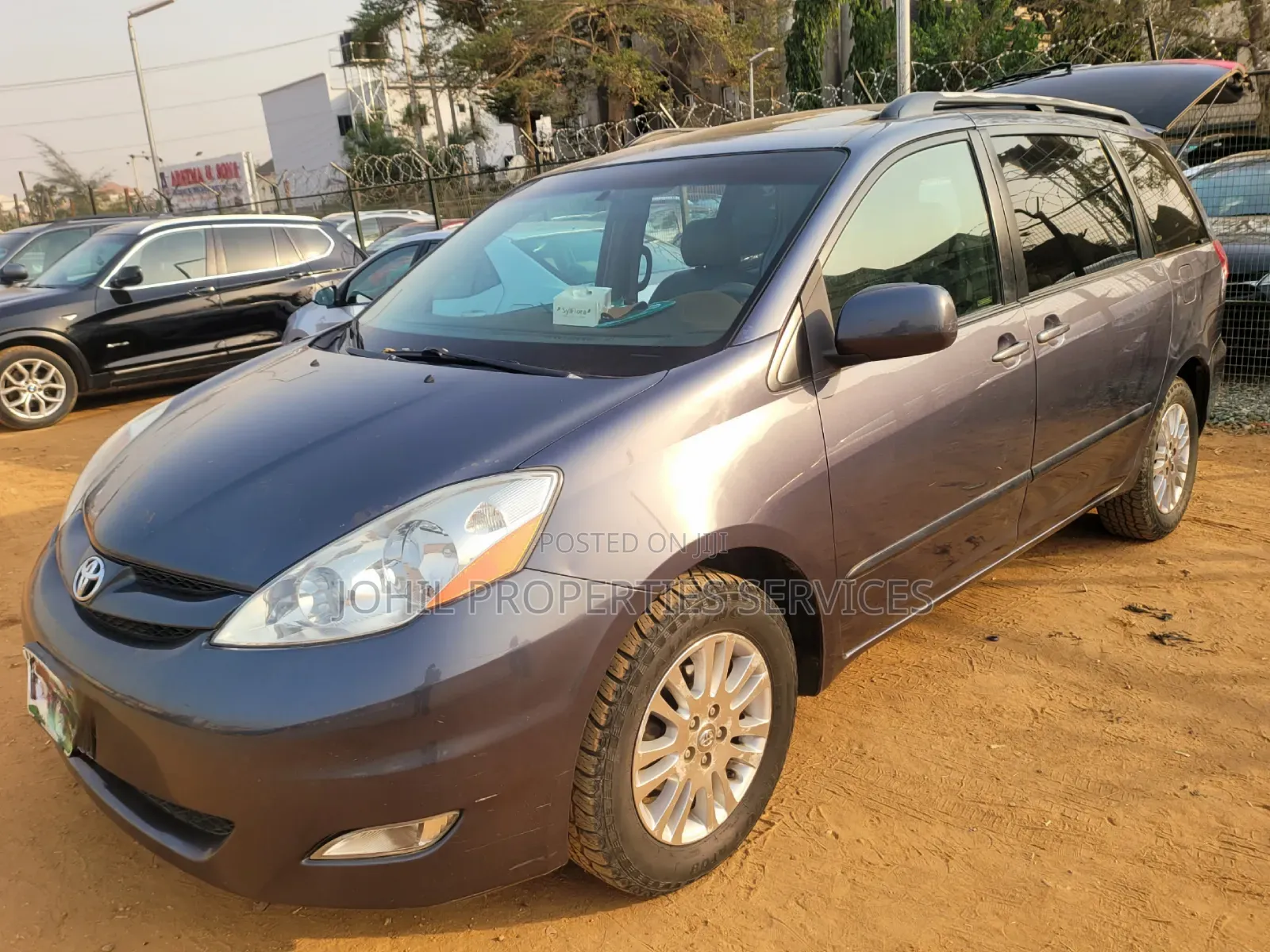 Toyota Sienna XLE Limited FWD 2009 Gray
