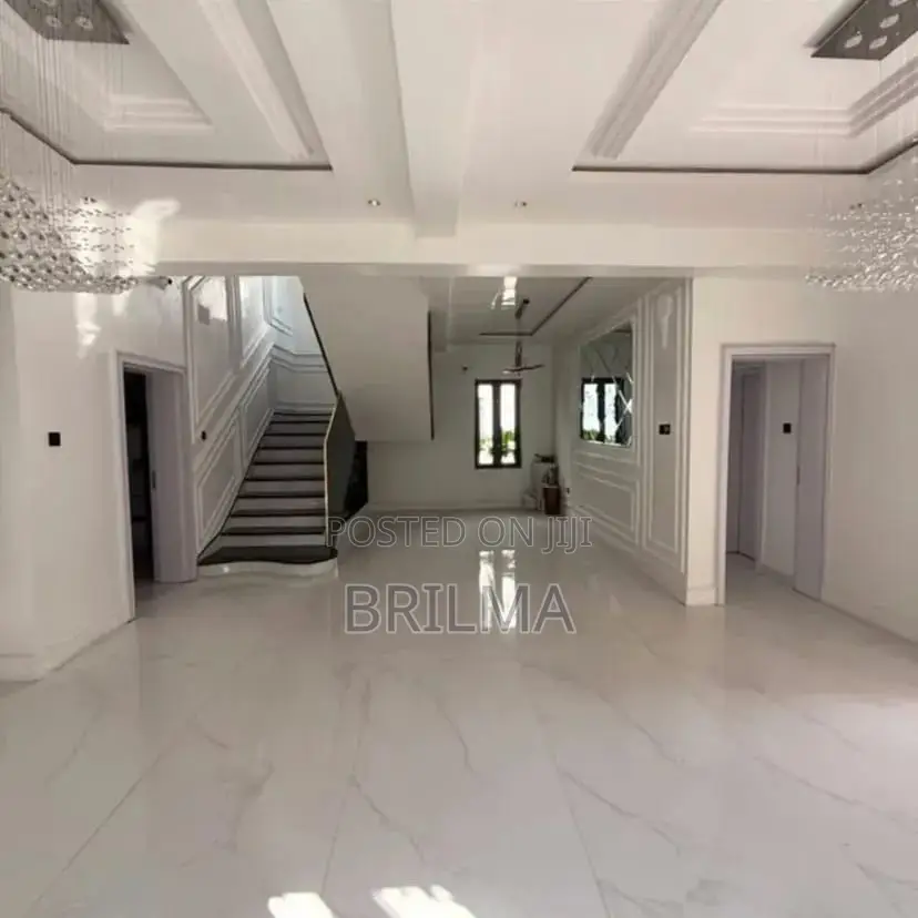 5bdrm Duplex in Kado for sale