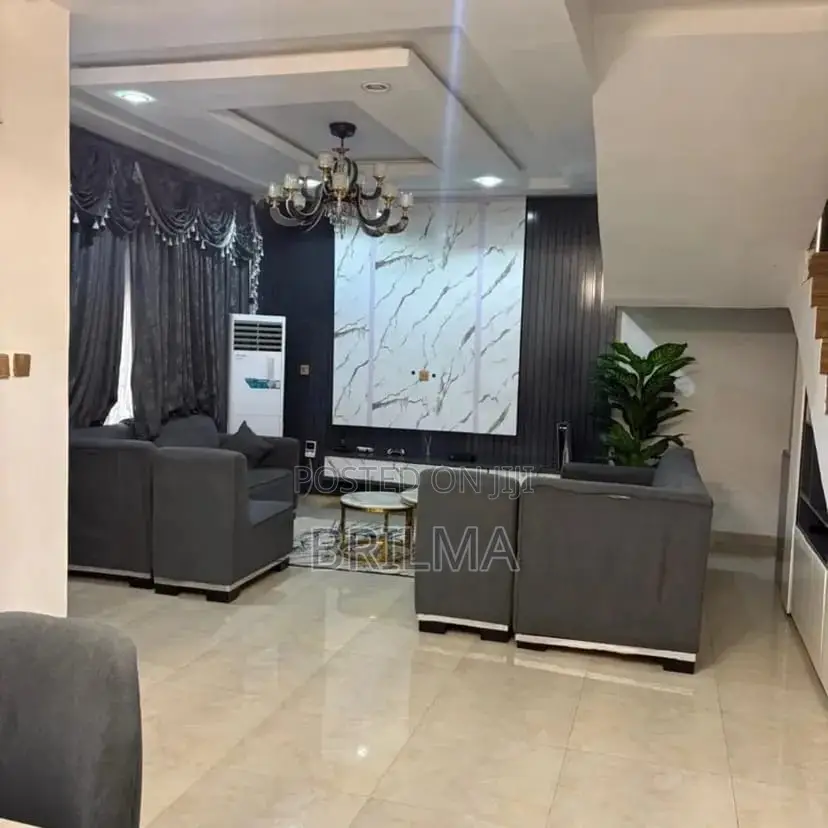 4bdrm Duplex in Karsana for sale