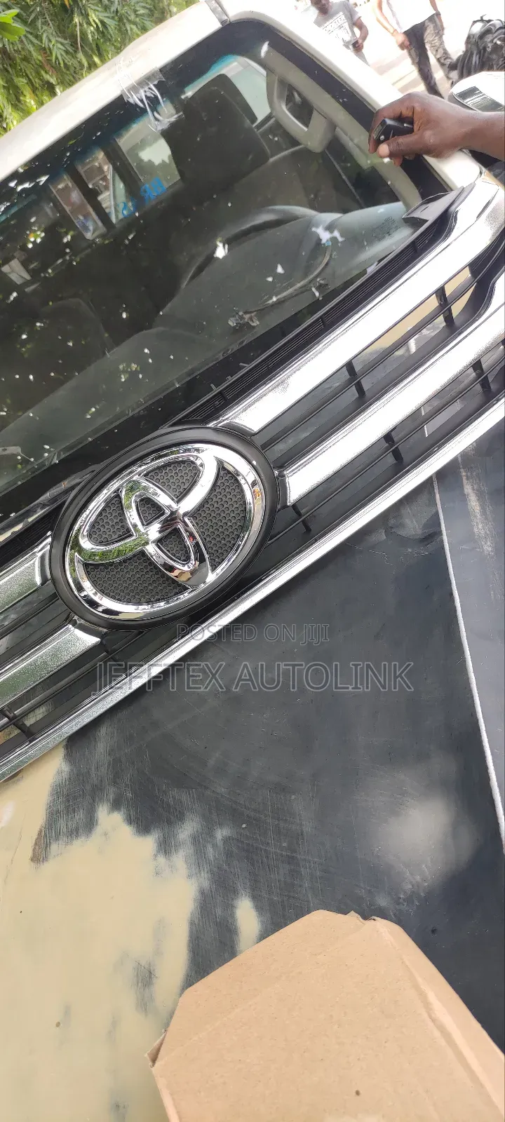 Front Grille for Toyota Hilux 2015-2017