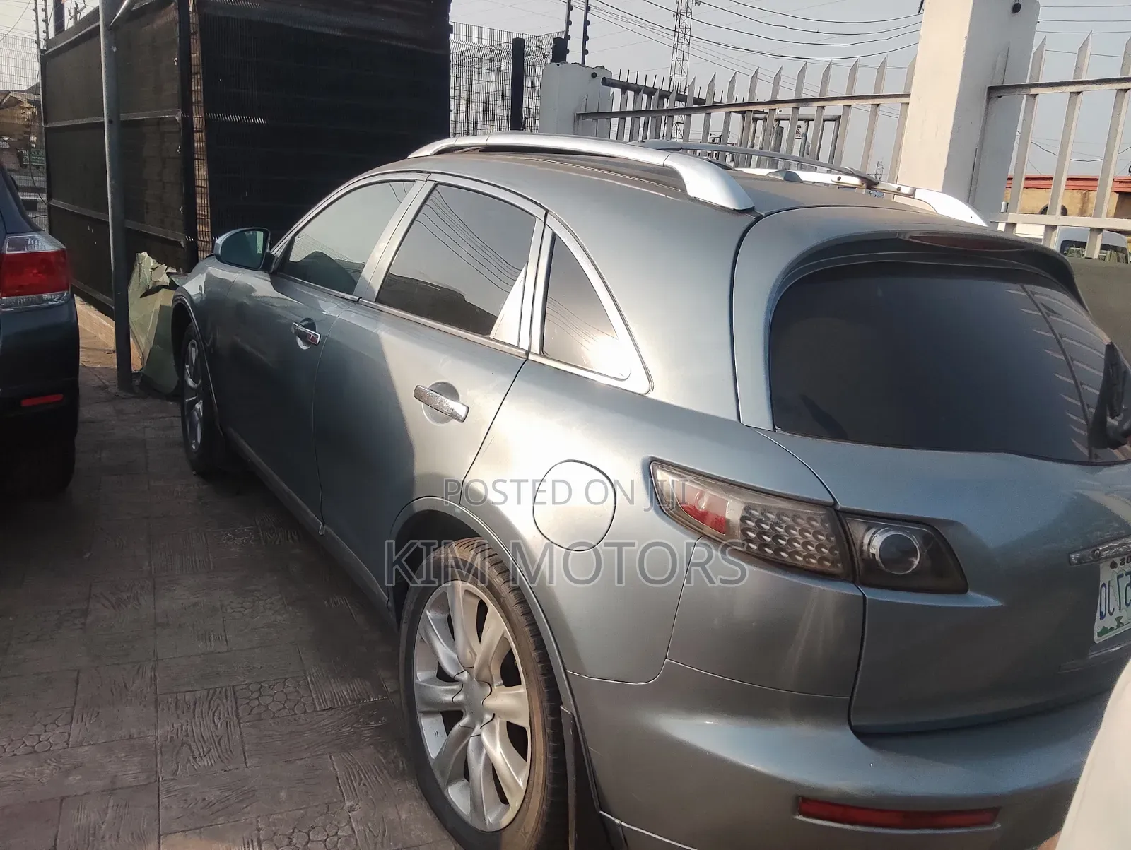 Infiniti FX35 Base 4x2 (3.5L 6cyl 5A) 2006 Blue