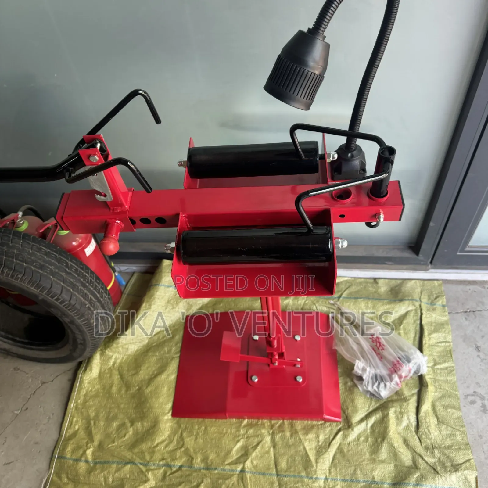 Automobile Tire Inflator