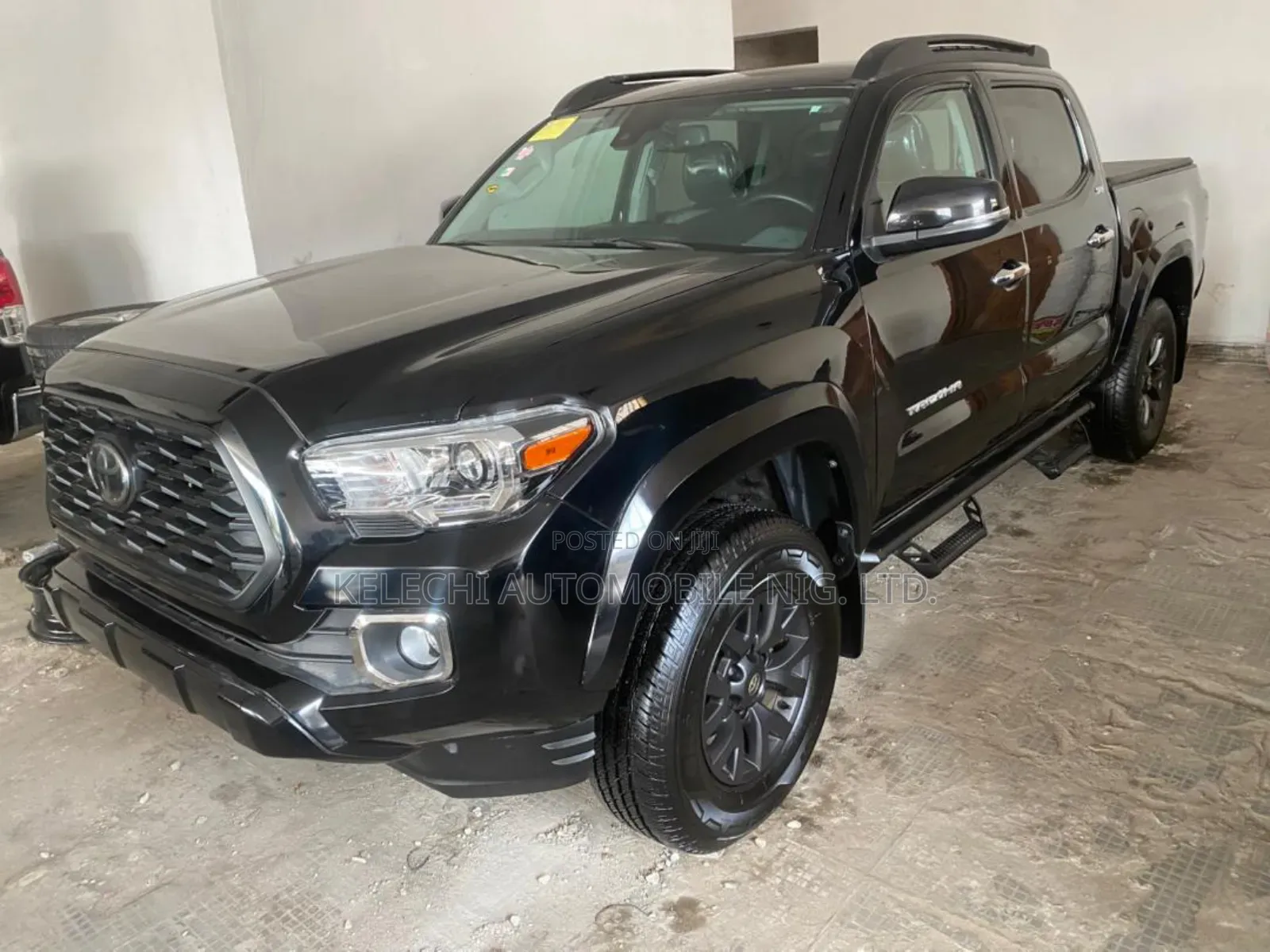 Toyota Tacoma Limited Double Cab 5' Bed V6 AT 2023 Black
