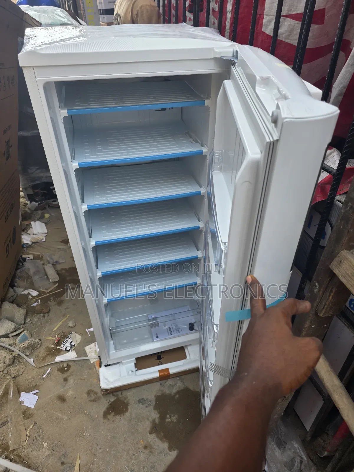 《》Brand New Lg 304liters Upright Freezer