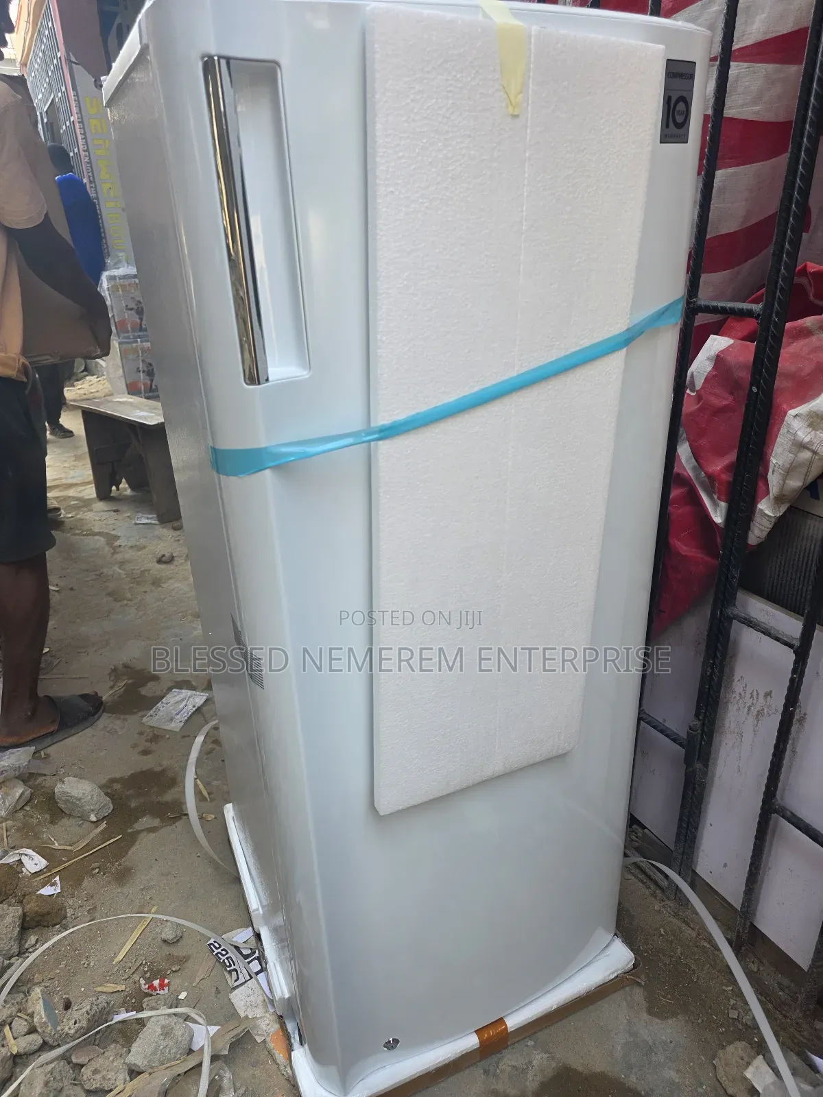 {Brand New Lg 304liters Upright Freezer