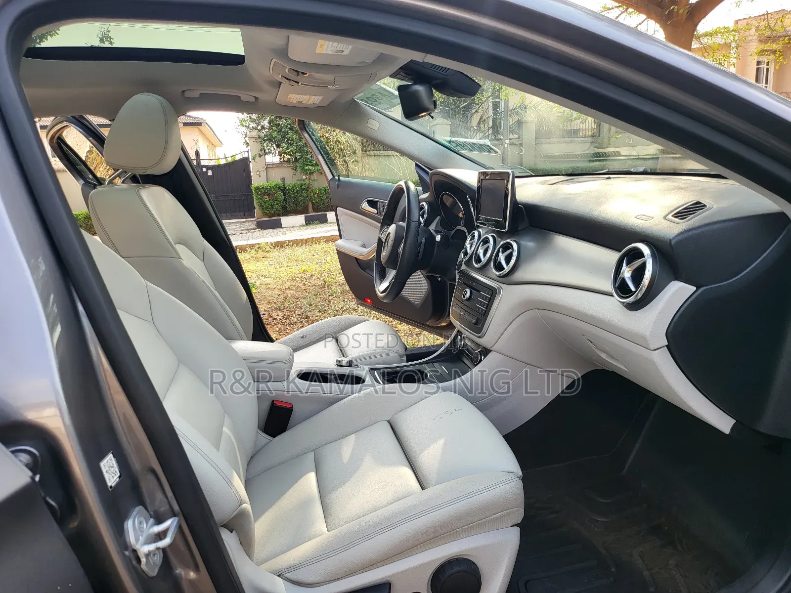 Mercedes-Benz GLA 250 2016 Gray