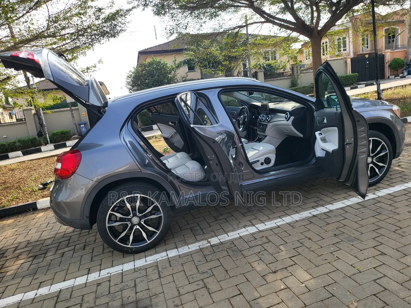 Mercedes-Benz GLA 250 2016 Gray