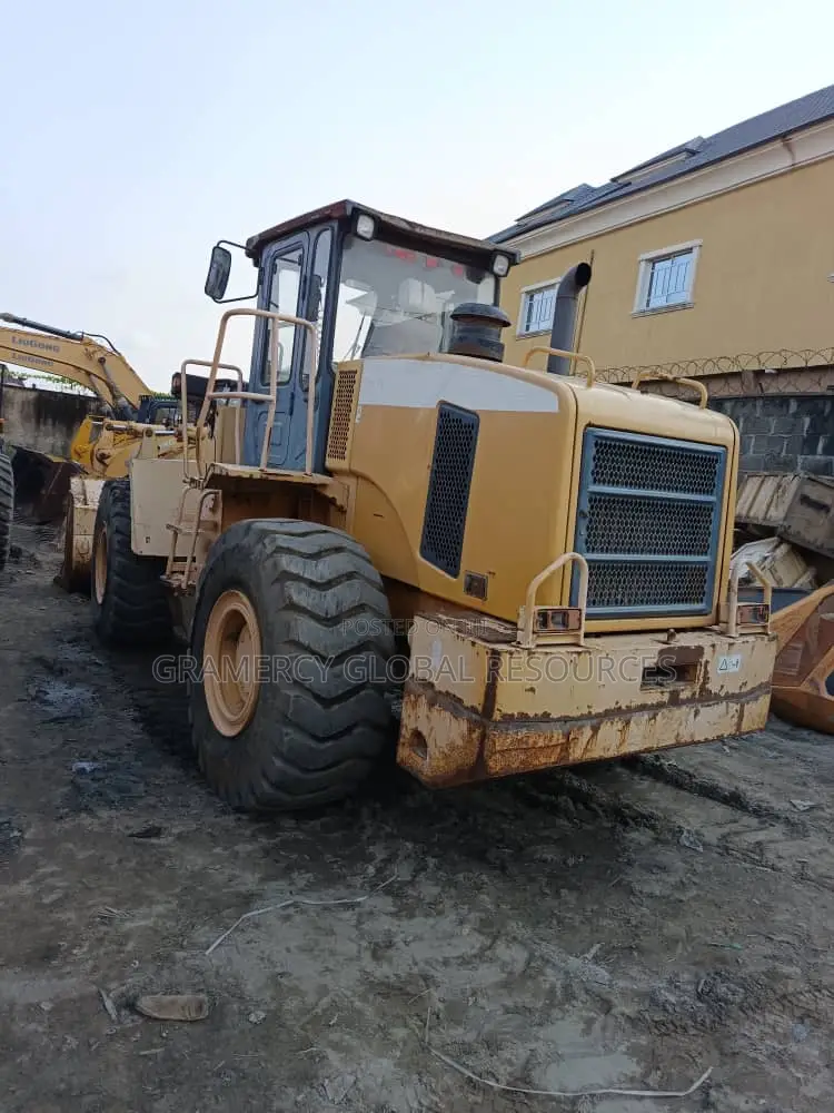 Newly Arrived Foreign Used Liugong Chinese Payloader 5 Tons for Sale