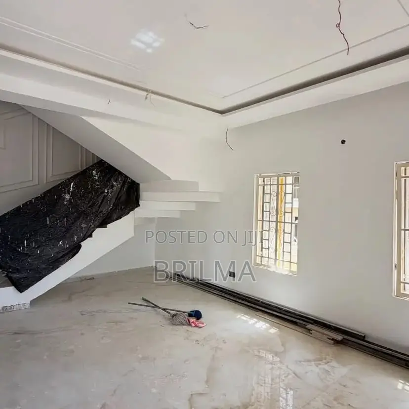 3bdrm Duplex in Gudu for sale