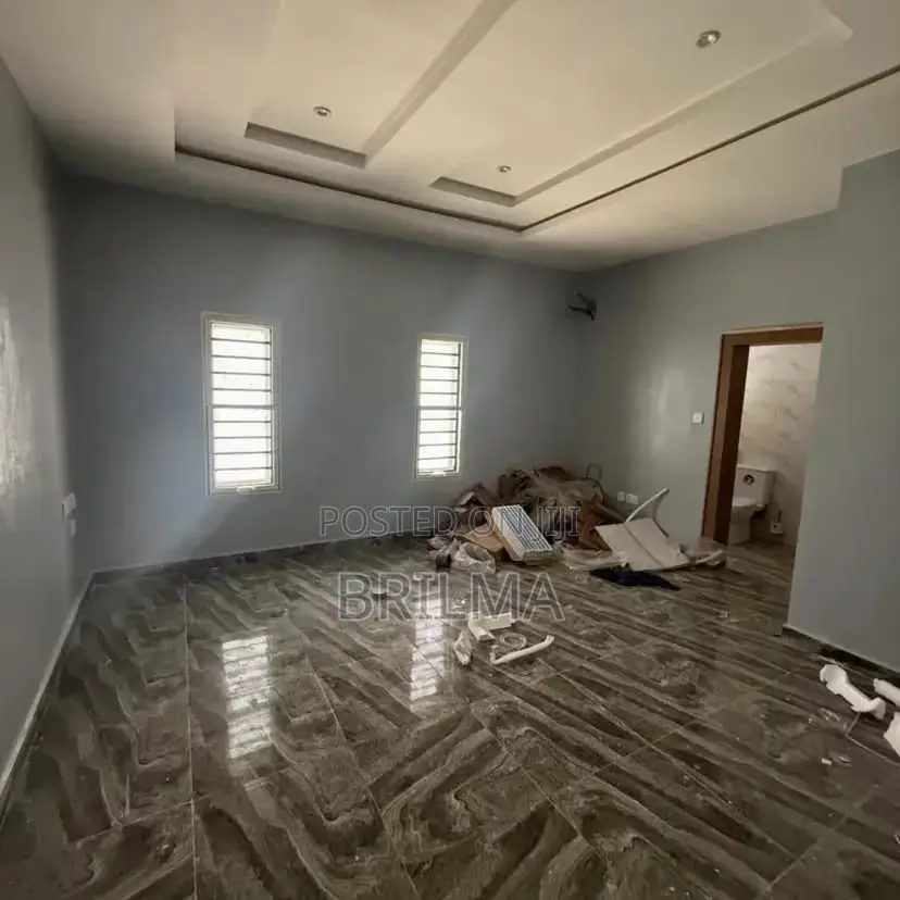 3bdrm Block of Flats in Wuye for sale