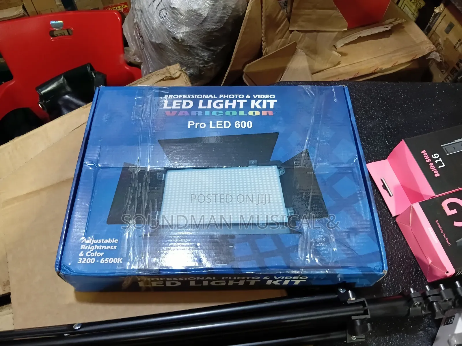 Professional Led Light Kit Pro 600 With Tripod Stand for Content