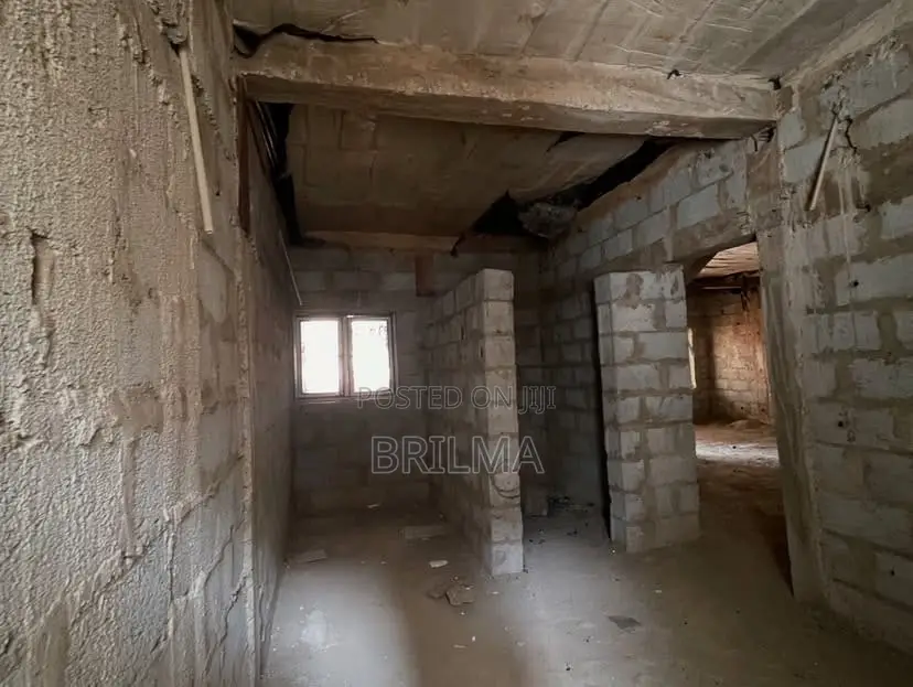 4bdrm Duplex in Lugbe District for sale