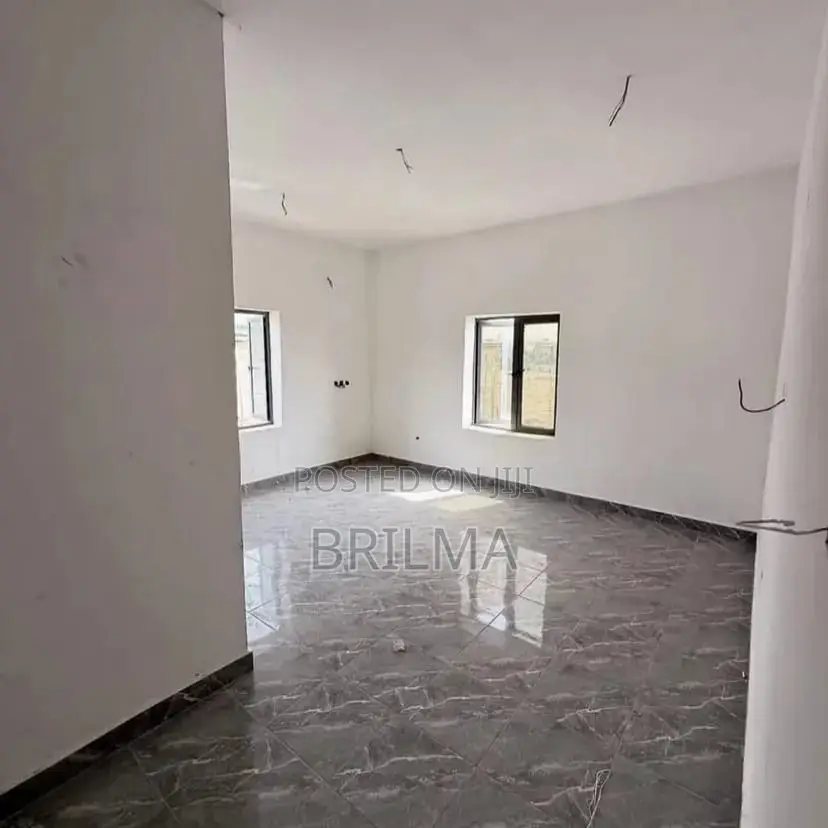 3bdrm Apartment in Life Camp for sale