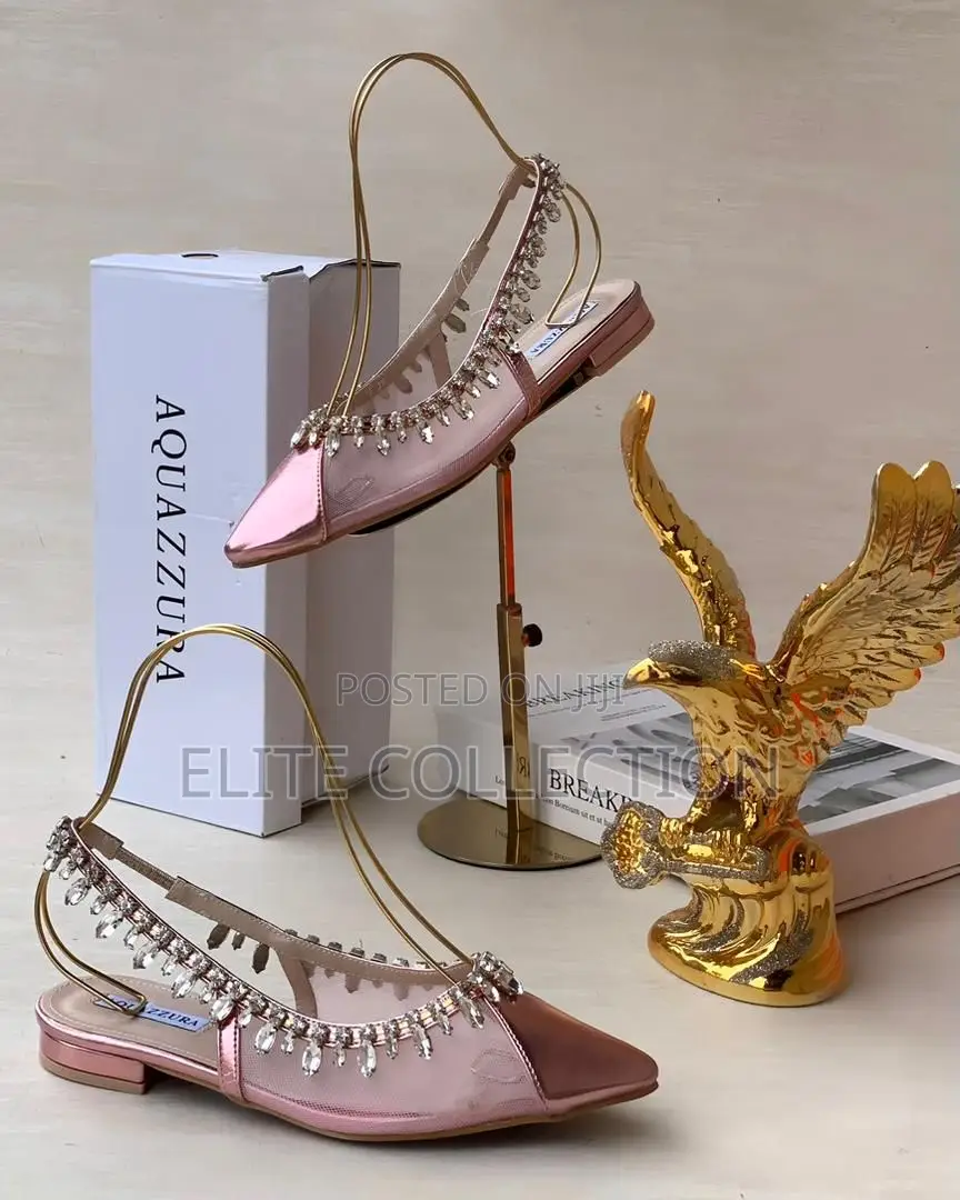 White, Bronze, Black and Gold 37 to 43 Champagne 38 39 40 41 42