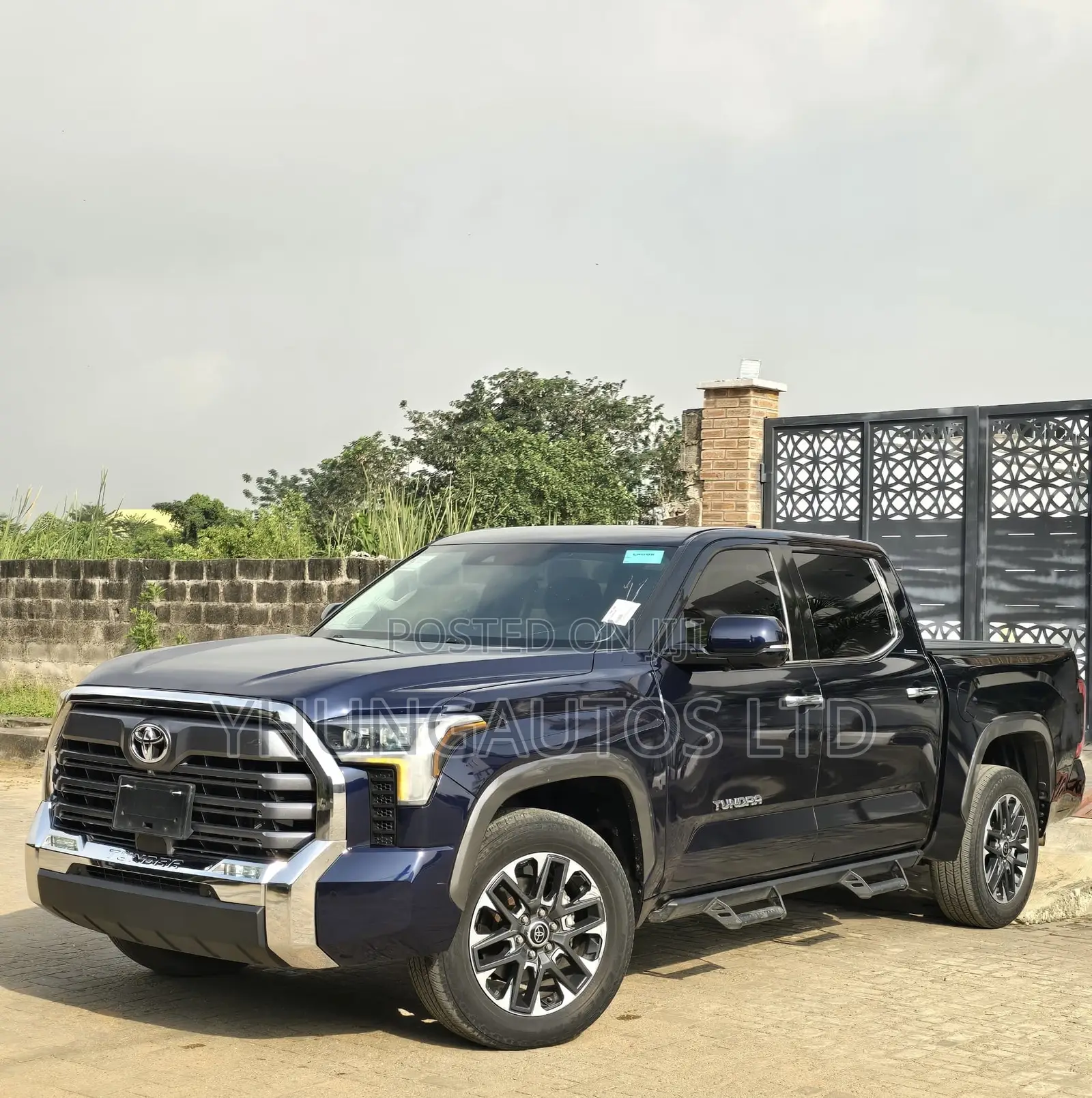 Toyota Tundra Limited 2021 Blue