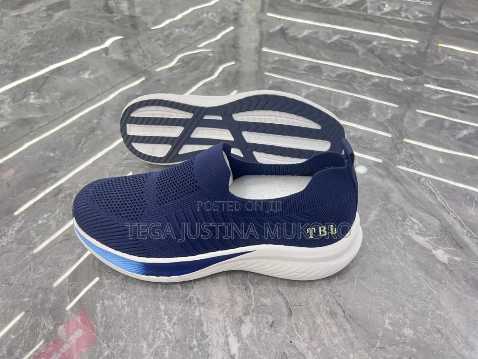 Unisex Fashion Light Weight Sneakers