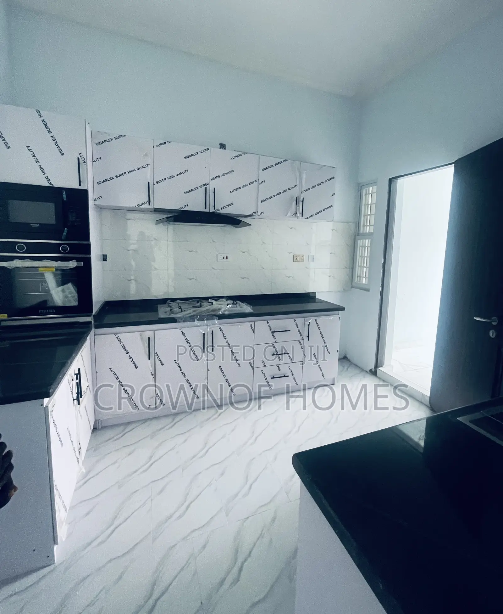 4bdrm Duplex in Lekki for sale