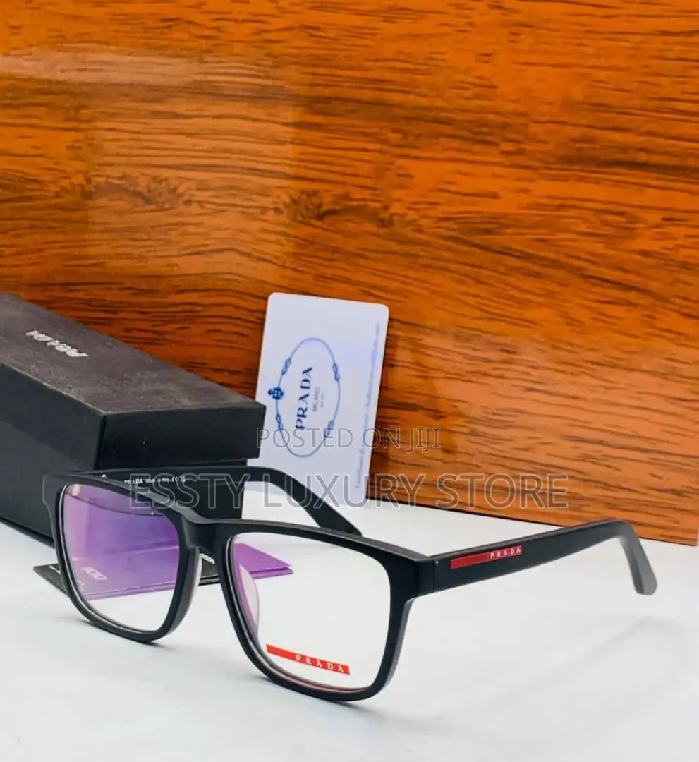 High Quality Luxury Prada Glasses