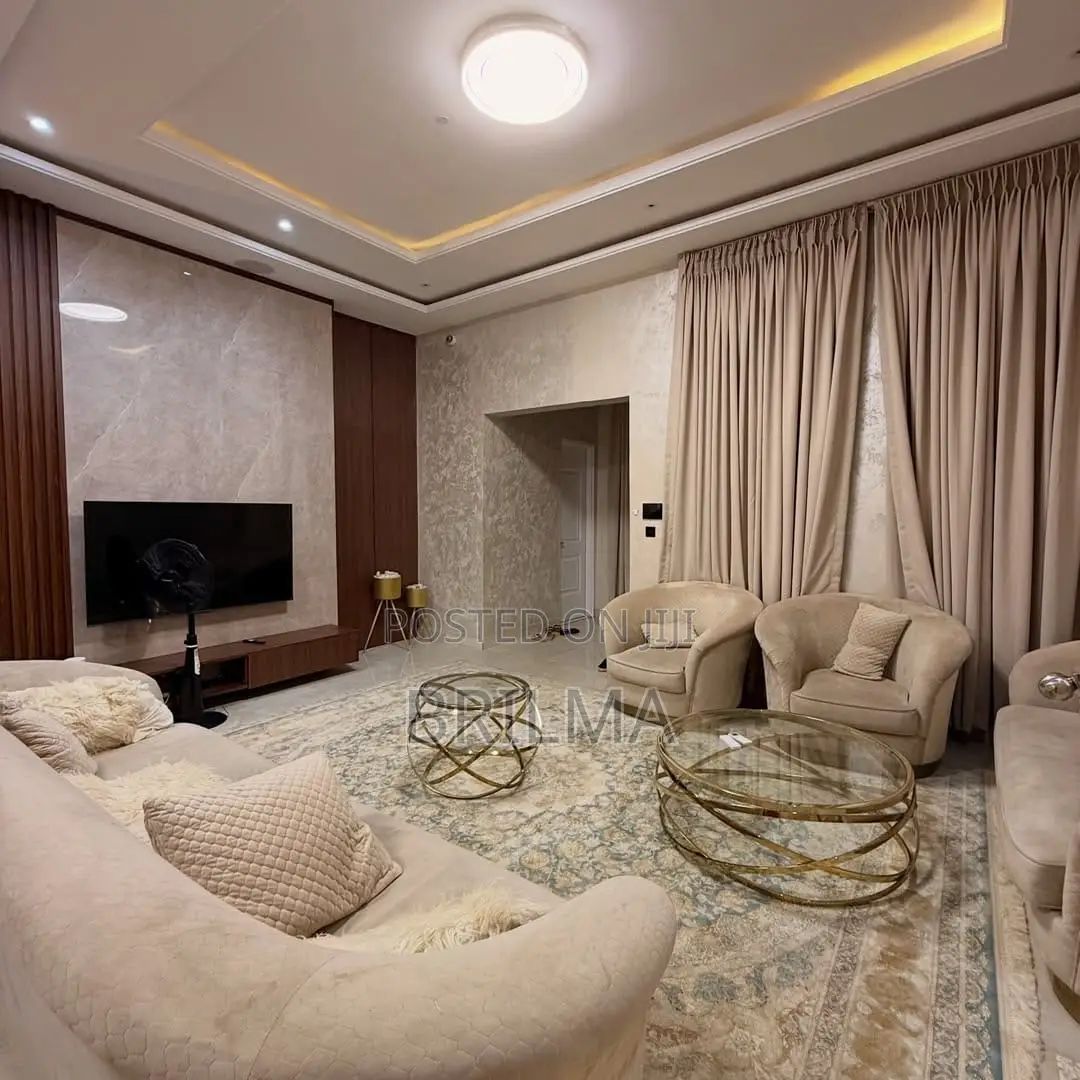 5bdrm Duplex in Jahi for sale