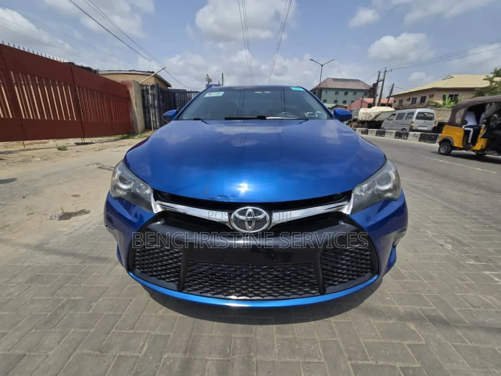 Toyota Camry XLE 4dr Sedan (3.5L 6cyl 6A) 2017 Blue