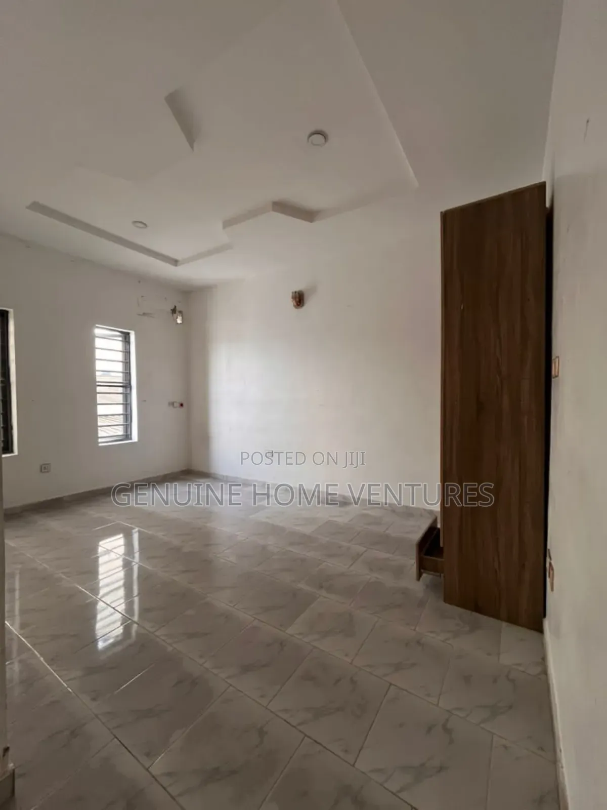 Mini Flat in Ikota for rent