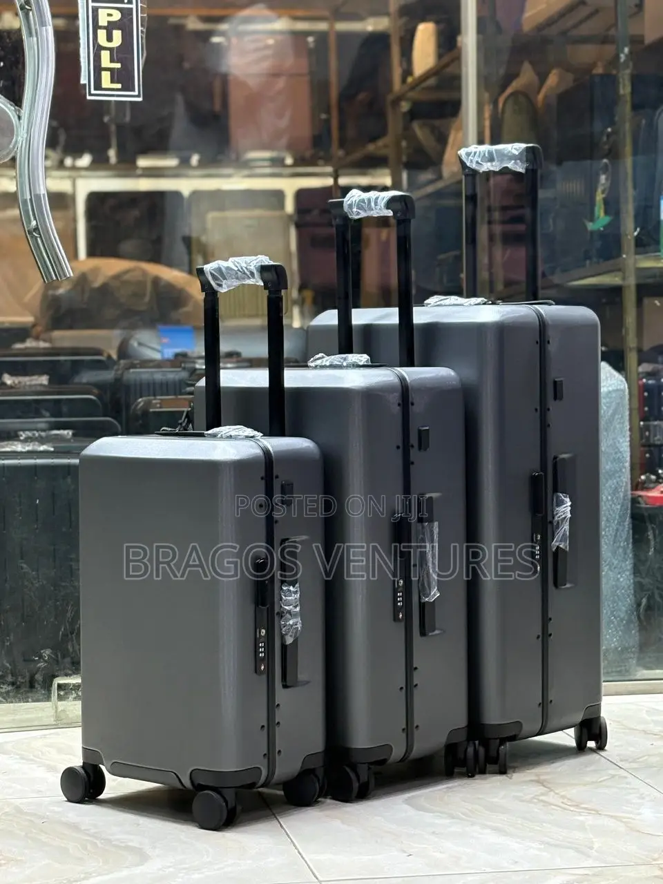 Plain Yufei Quality Setbof Luxury Boxes / Travel Bag / Luggage