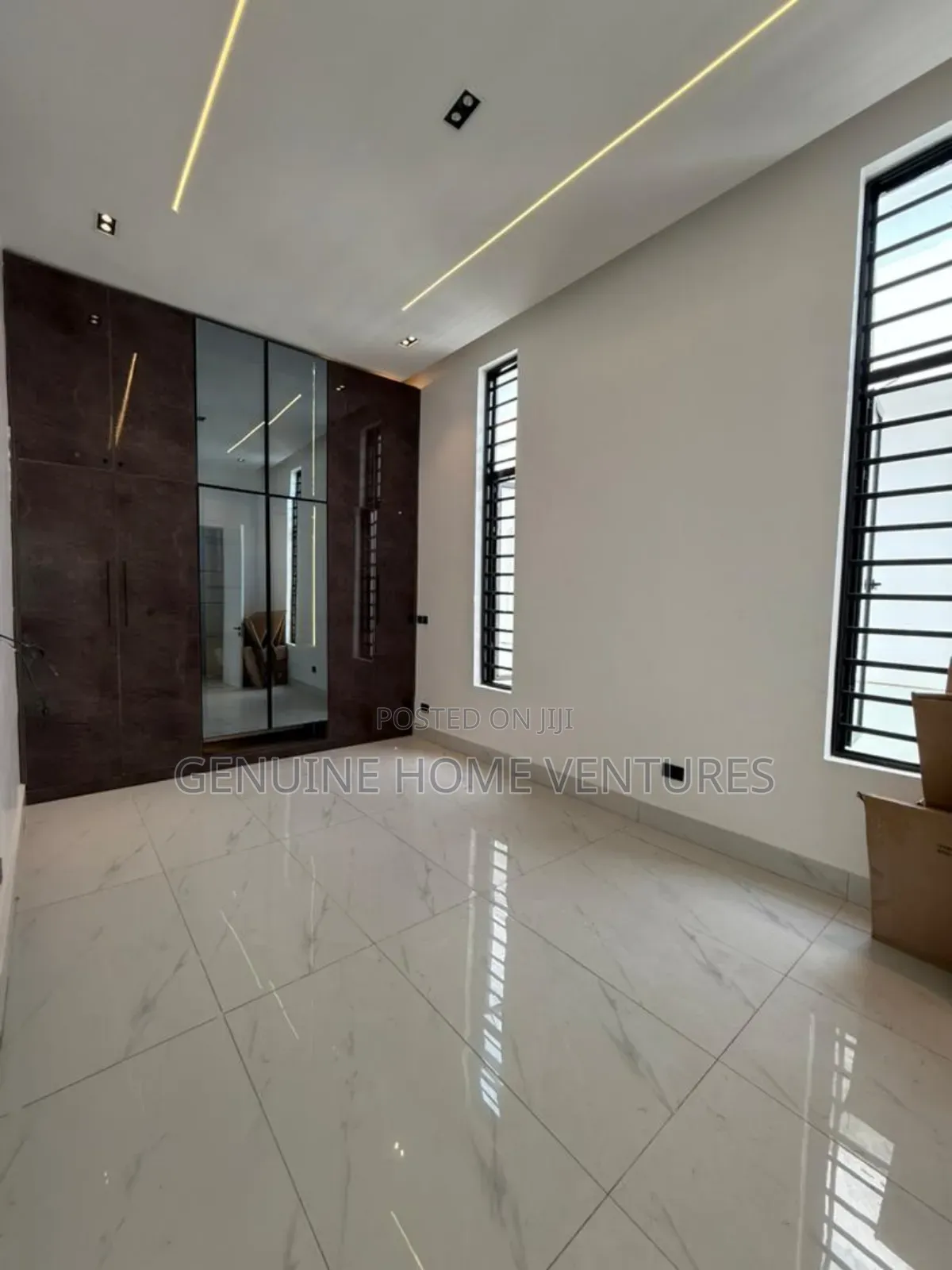 5bdrm Duplex in Lekki County Homes, Ikota for sale