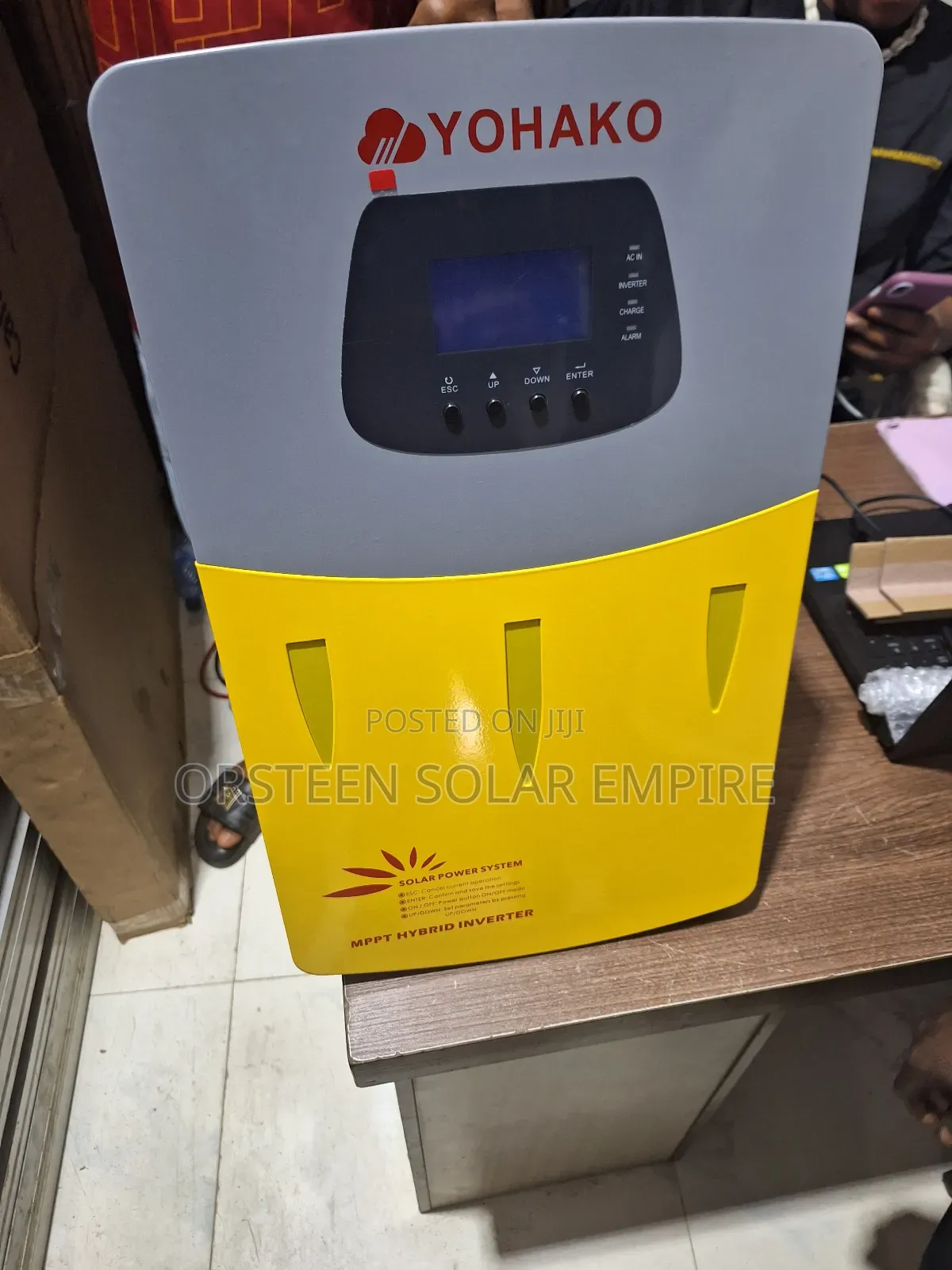 Yohako 2.5kva Hybrid Inverter