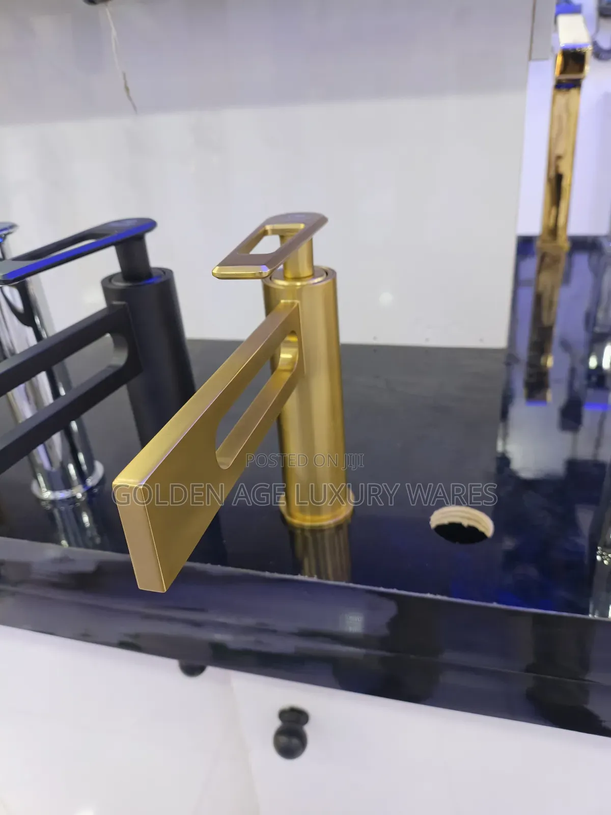 High Quality Brush Gold Basin Mixer
