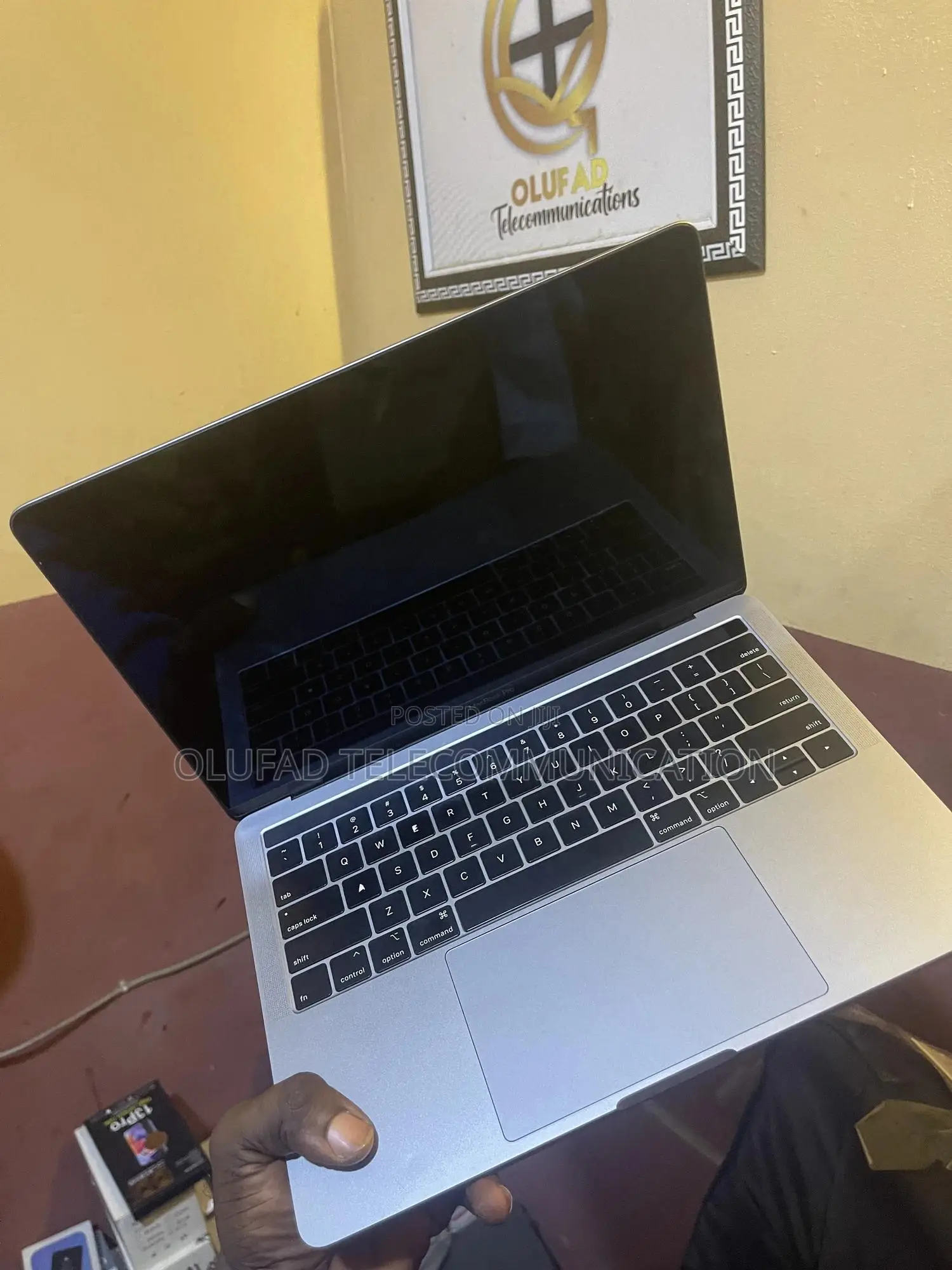 Laptop Apple MacBook Pro 2019 16GB Intel Core I7 SSD 512GB