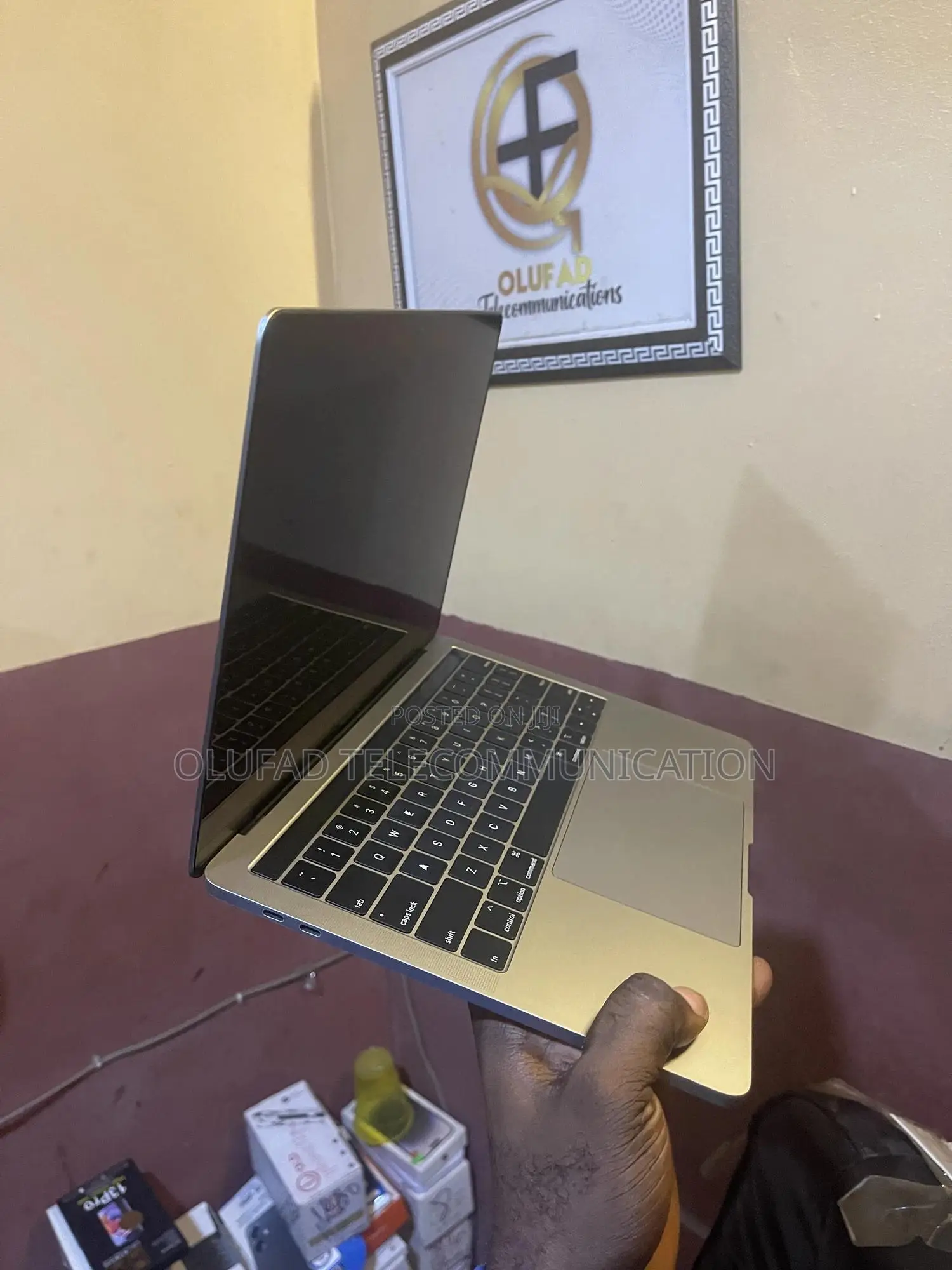 Laptop Apple MacBook Pro 2019 16GB Intel Core I7 SSD 512GB