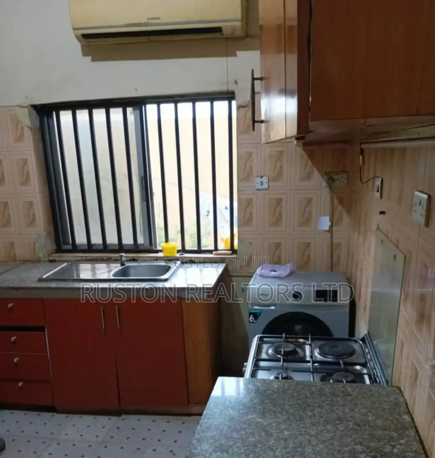 Furnished 2bdrm Apartment in Dugbe (Onireke) for sale