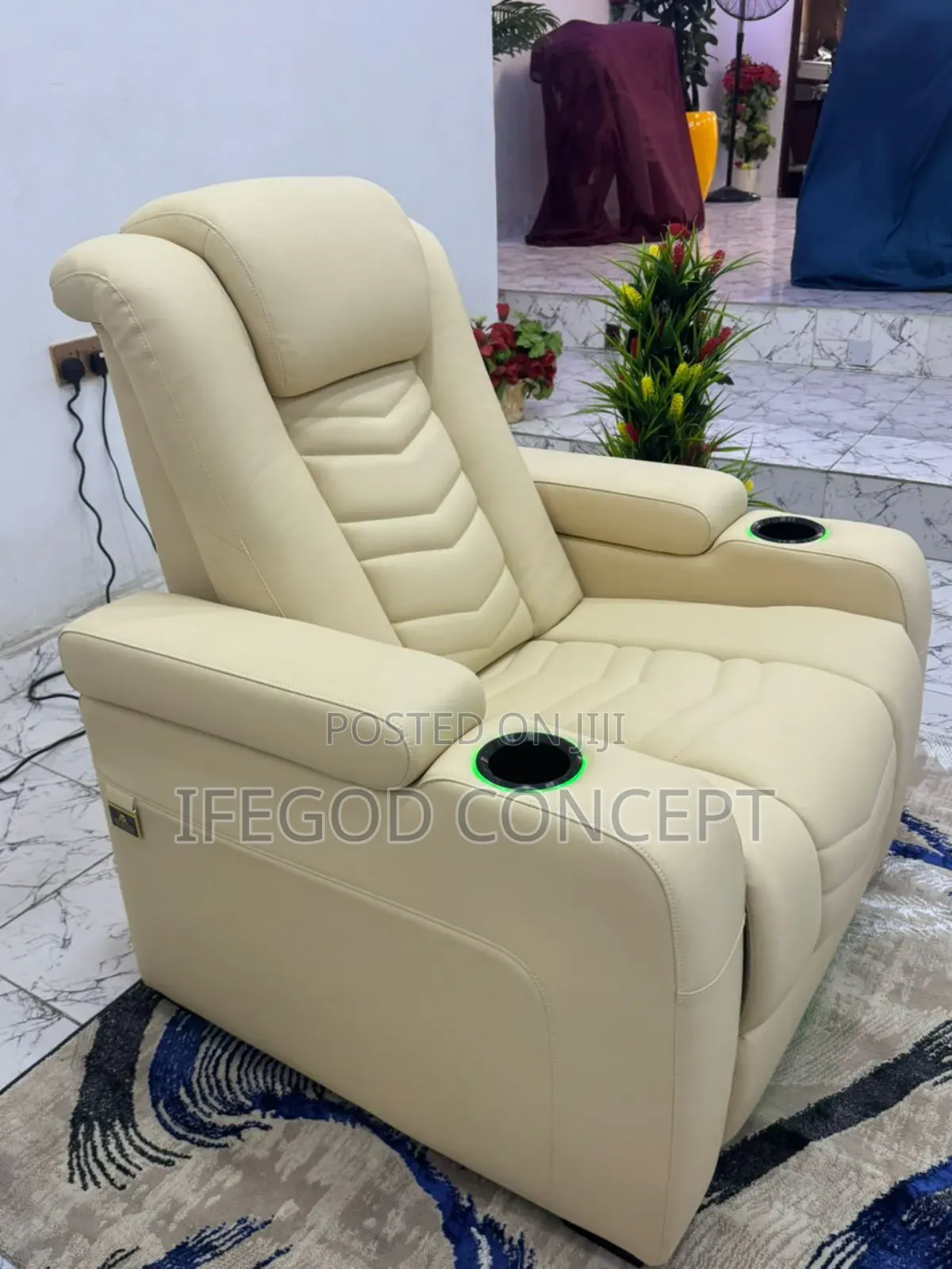 Modern Cinema Chair
