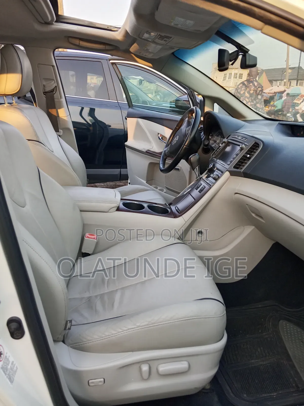 Toyota Venza V6 AWD 2010 White