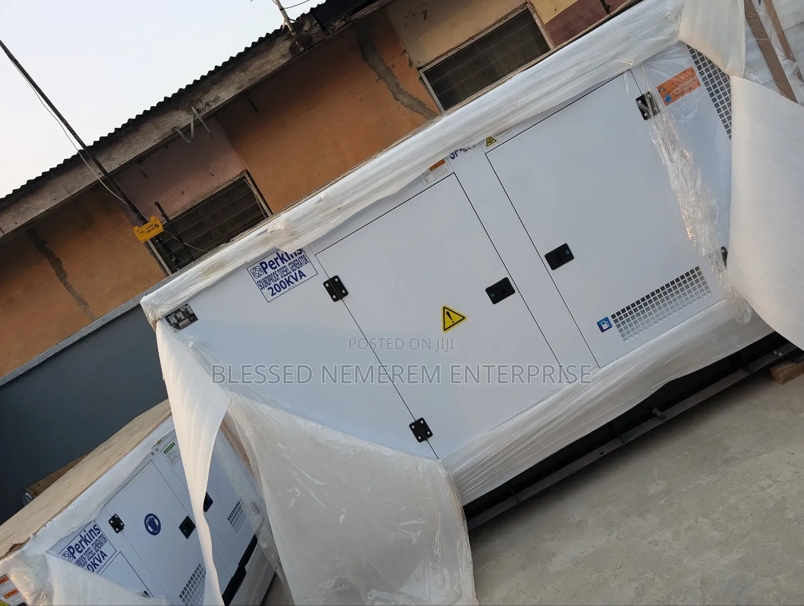 And Here Is Sp200kva Brand New Perkins England Diesel Soundproof Gen