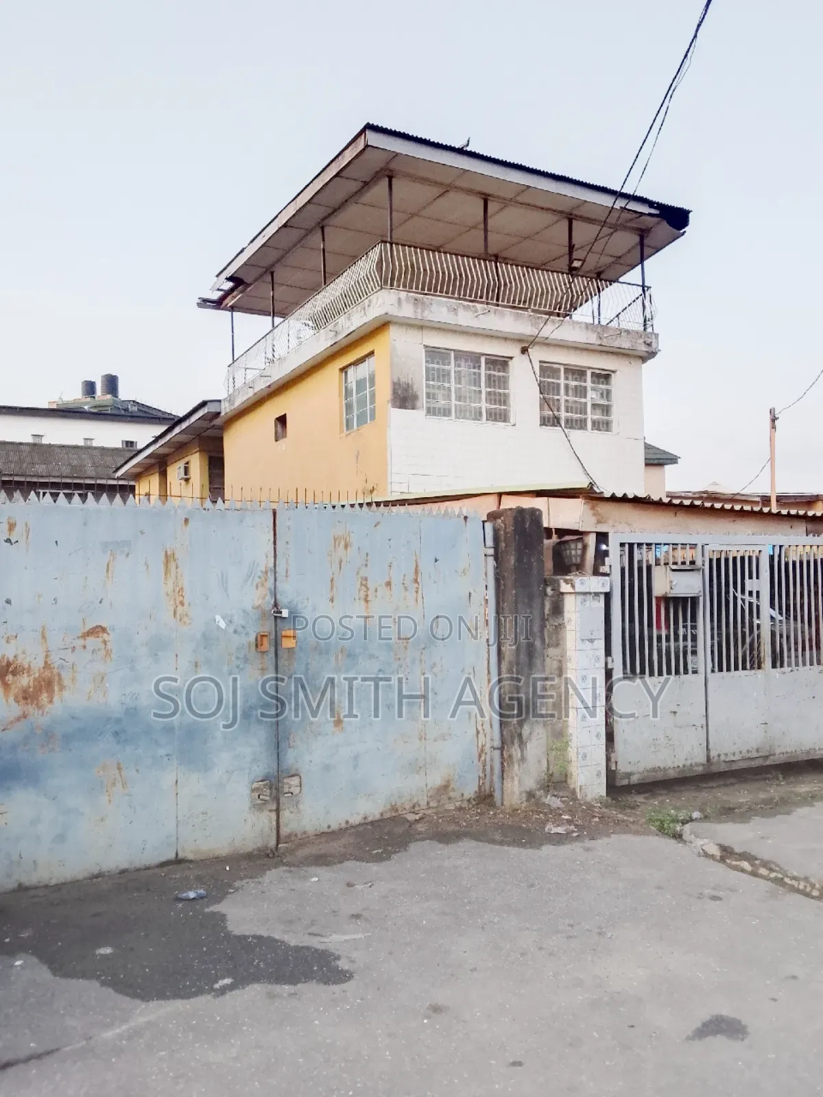 4bdrm Block of Flats in Surulere for sale
