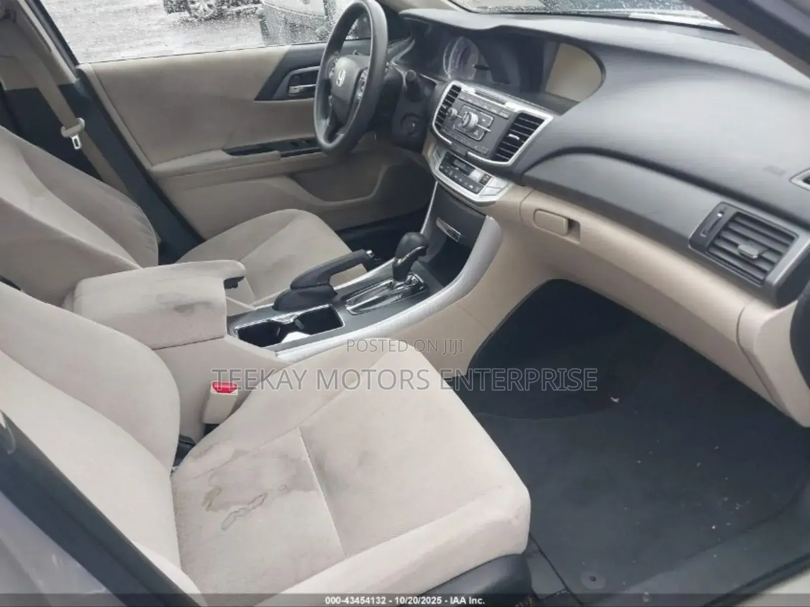 Honda Accord LX 4dr Sedan FWD (2.4L 4cyl 2A) 2013 Gold