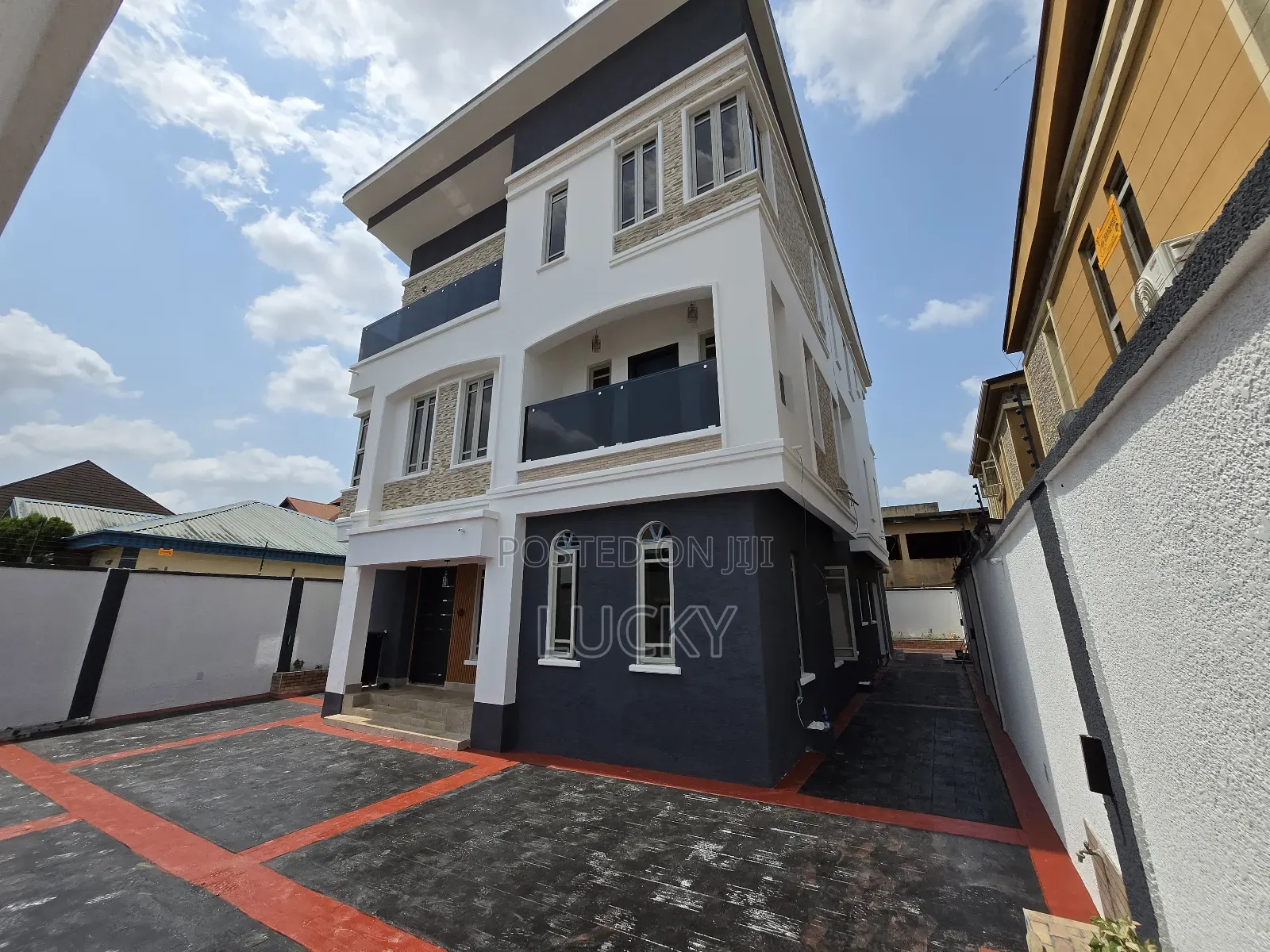 A Newly Built 7 Bedroom Duplex