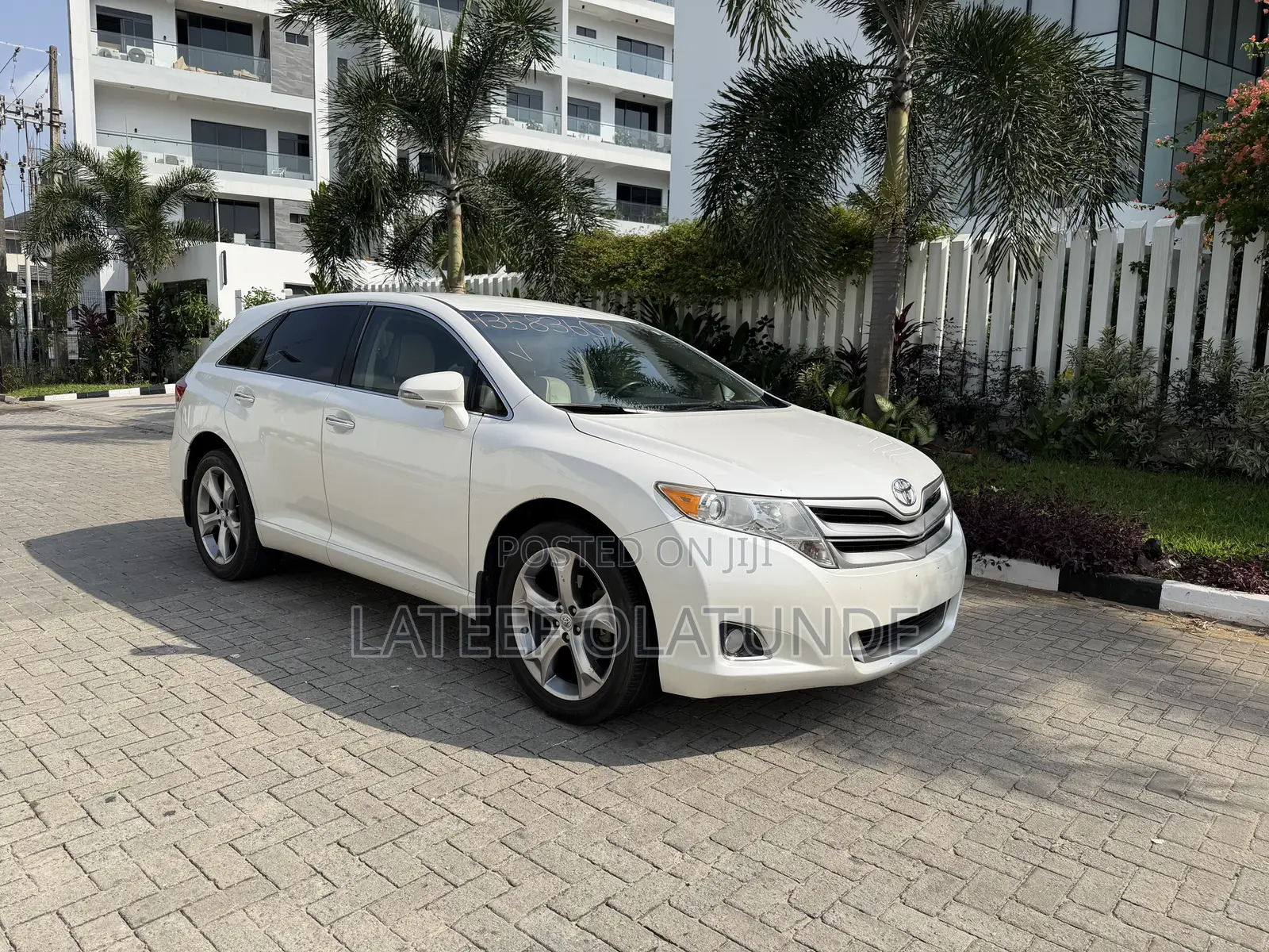 Toyota Venza XLE 4dr Wagon AWD (3.5L 6cyl 6A) 2015 White