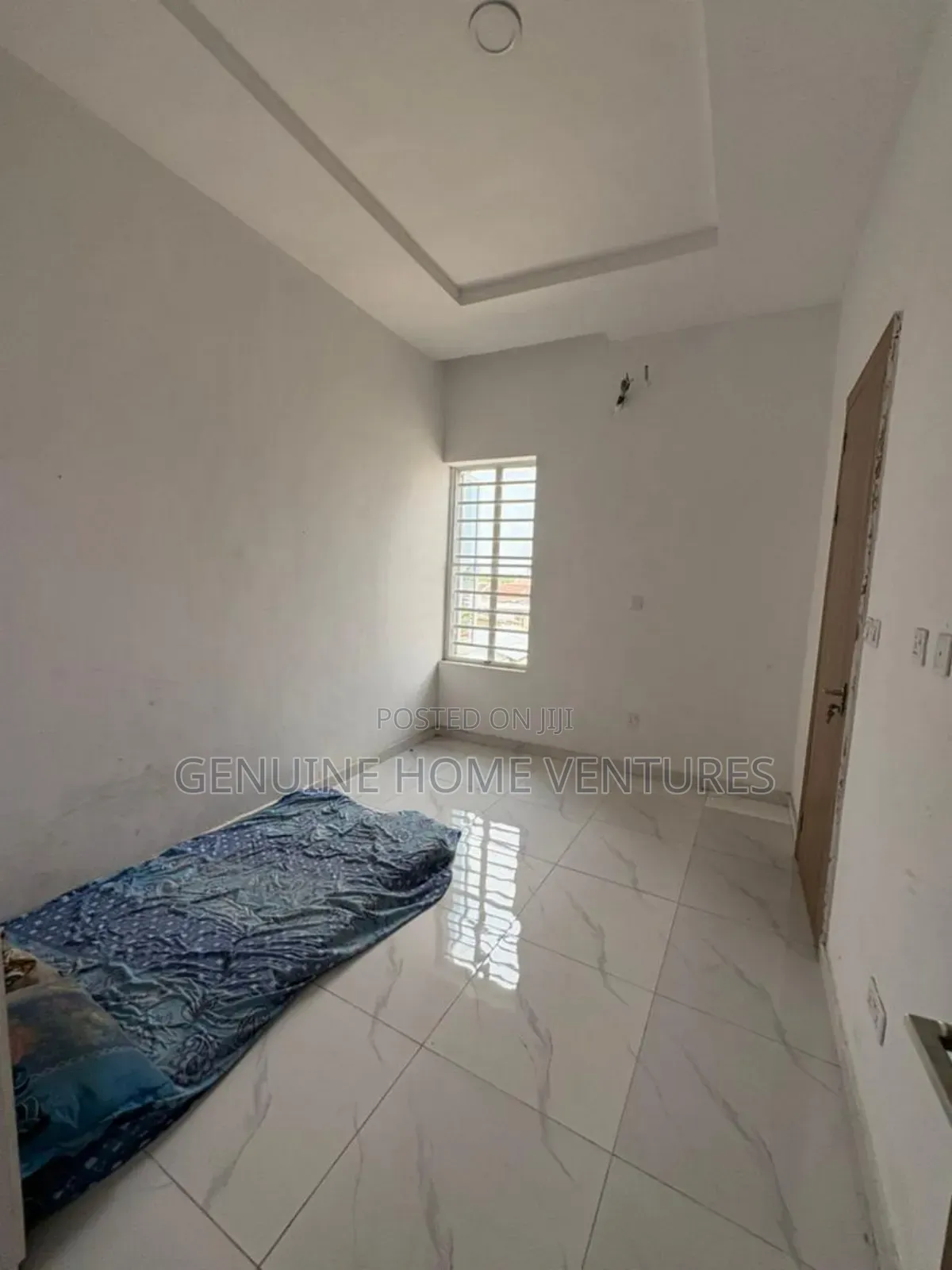 4bdrm Duplex in Ikota for sale